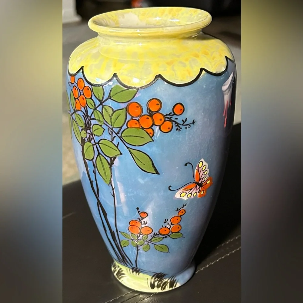 vintage Japanese lusterware vase, 7.5” X 4”